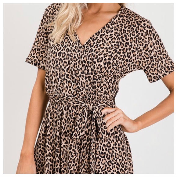Leopard print tie waist midi dress - Picture 6 of 9